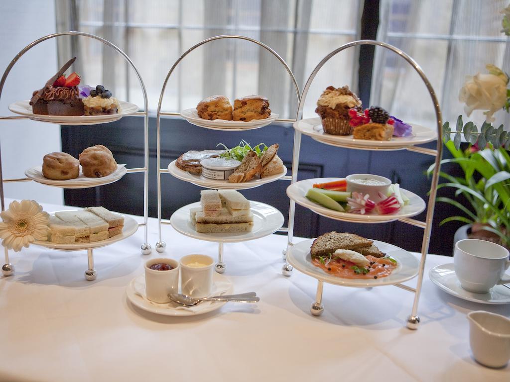 Montcalm Brewery, London City Londres Exterior foto Afternoon tea at the InterContinental London Park Lane